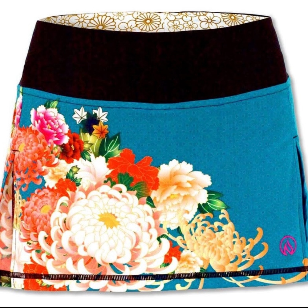 Inknburn Women’s Size 12 Kimono Sport Skirt Skort Floral Japanese Halloween